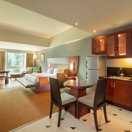 Blue Sky Hotel Balikpapan Dış mekan fotoğraf