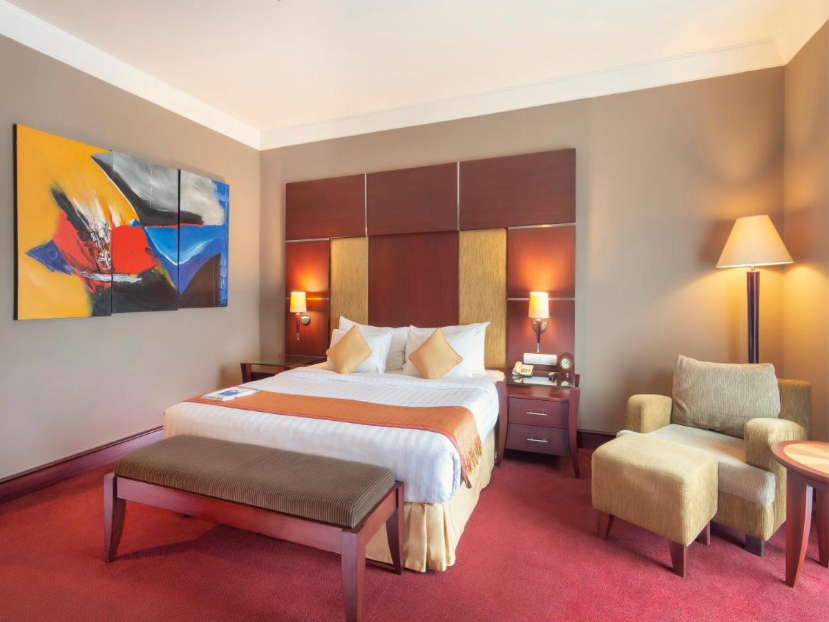 Blue Sky Hotel Balikpapan Dış mekan fotoğraf